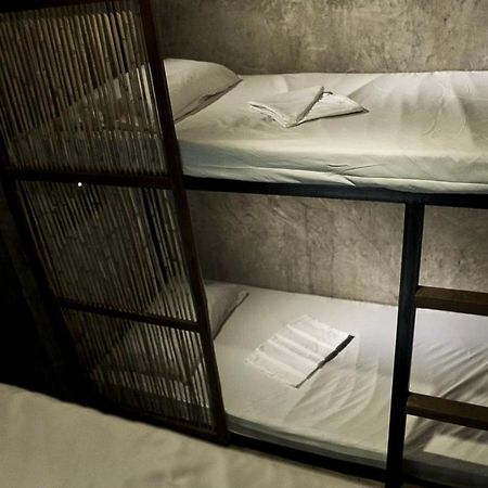 Hang Loose Hostel General Luna  Luaran gambar